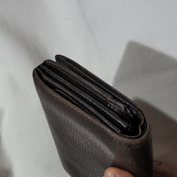 Burberry pebbled Leather bifold Wallet - Picture 6 of 16